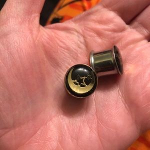 Crescent moon reversible 1/2 inch spacers